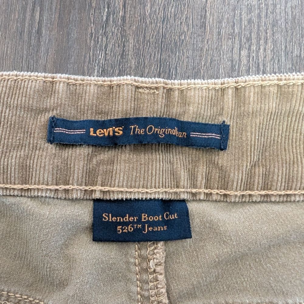Levi's Women's Tan Corduroy Bootcut Pants. Size 14. - Picture 4 of 5